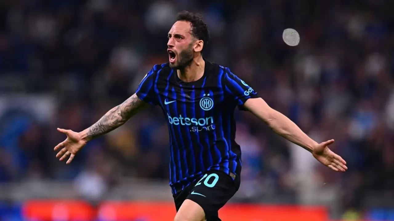 Fenerbahçe kongresi sürerken Hakan Çalhanoğlu'nun menajerinden tarihi itiraf: Hakan Safi ile anlaştık!