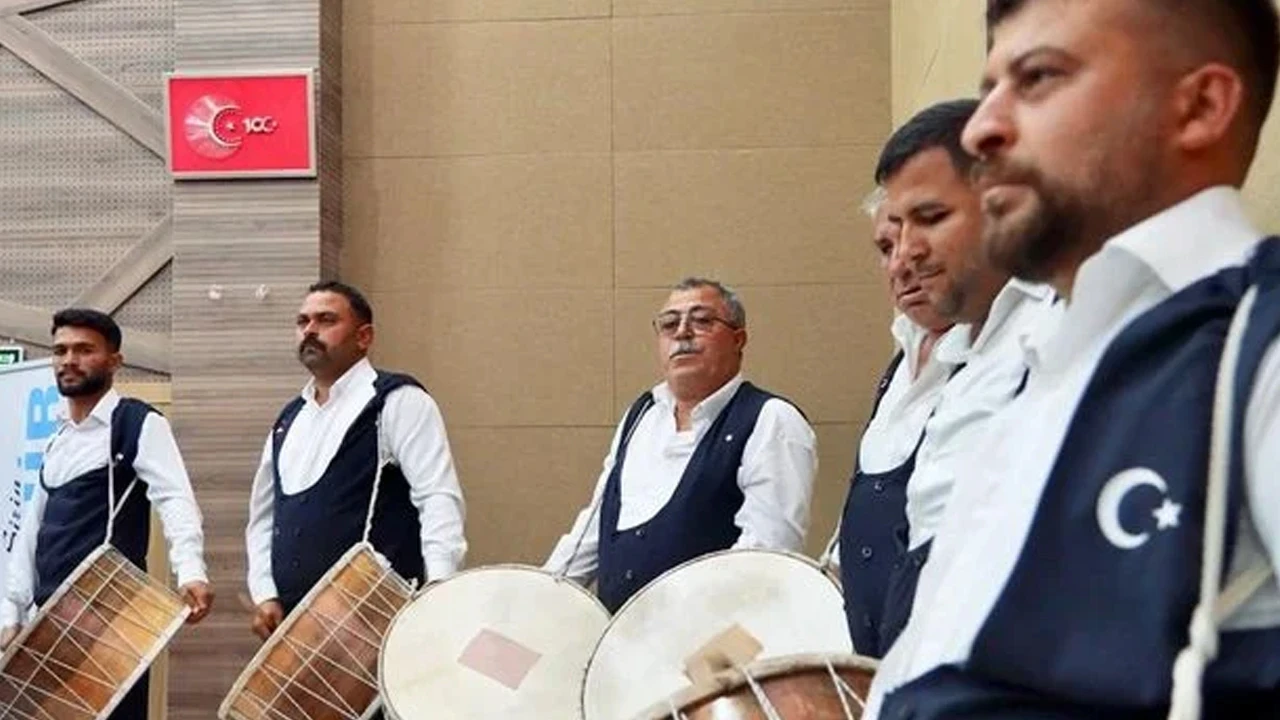 Bozkırın Abdalları'ndan Milli Takım'a özel marş