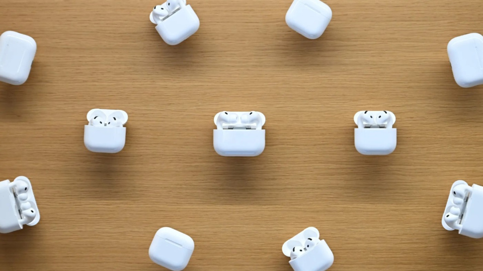 Apple kameralı AirPods'u piyasaya sürmeye hazırlanıyor