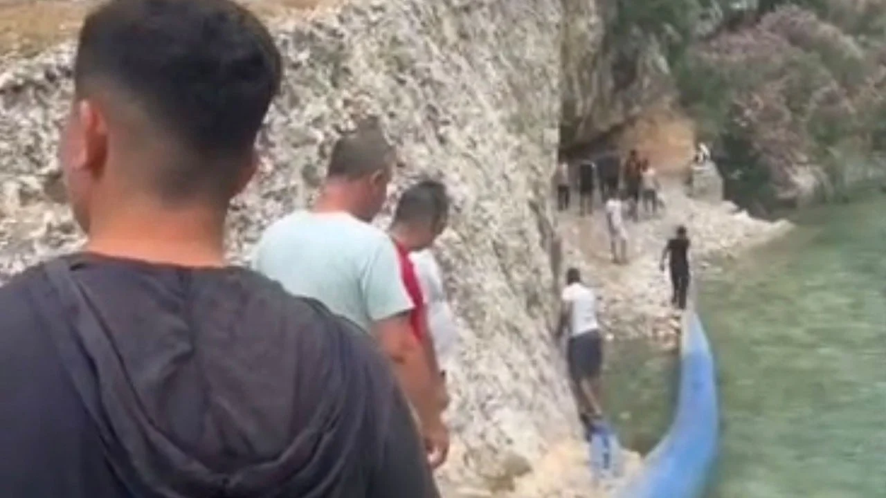Tarsus'ta kahreden ölüm! Serinlemek için ırmağa atlayan 23 yaşındaki genç akıntıya kapılarak can verdi!