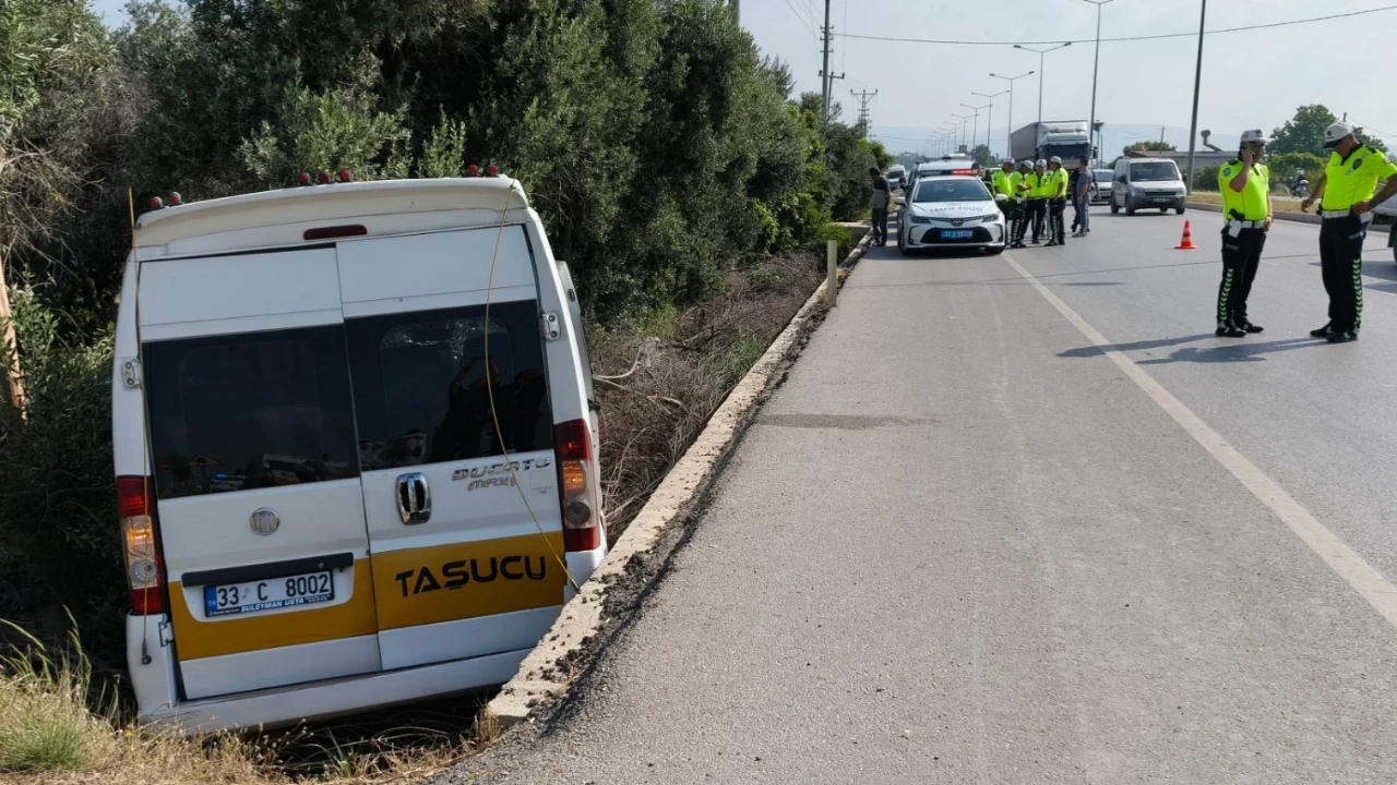 Kaçırdığı yolcu minibüsüyle kaza yapıp hayatını kaybetti: Dehşet anları kamerada!