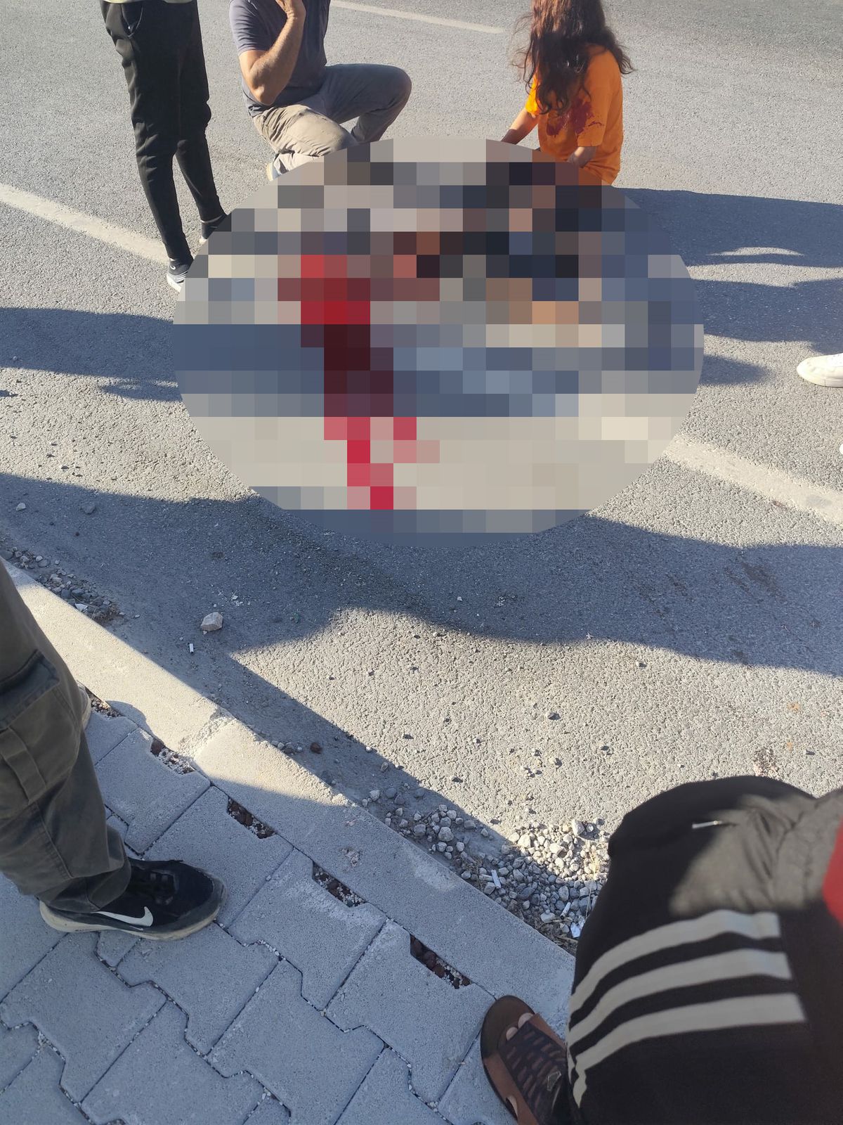 Antakya'da 11 yaşındaki çocuk kamyonetin çarpması sonucu hayatını kaybetti