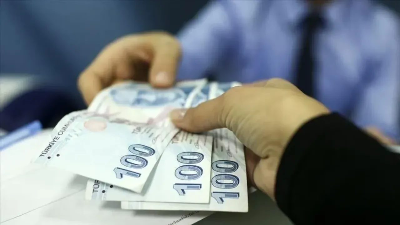 Bakanlıktan öğrencilere 13 bin 750 lira burs! Şartlar ve başvuru tarihi belli oldu