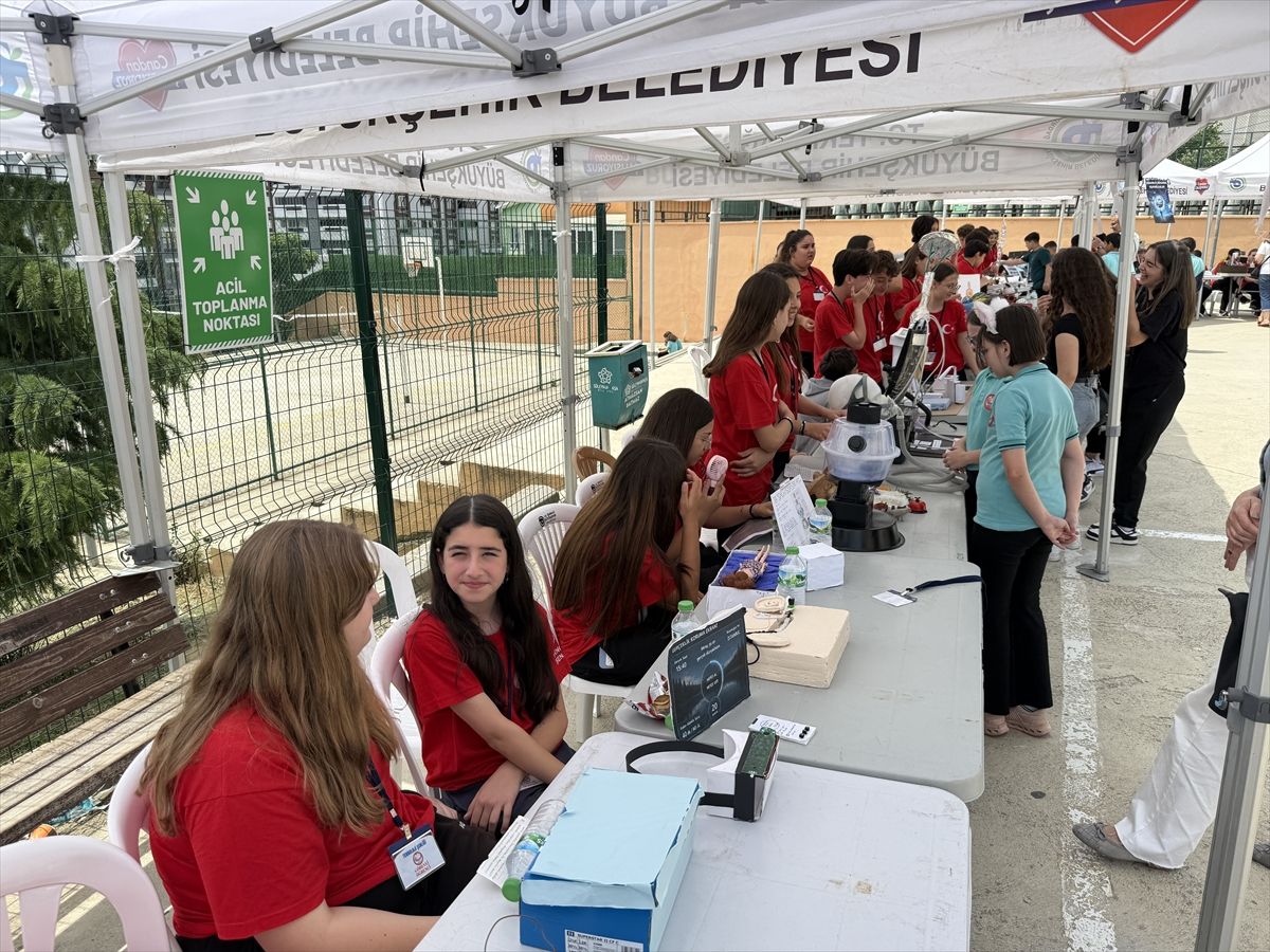Tekirdağ'da öğrenciler teknoloji festivalinde projelerini sergiledi