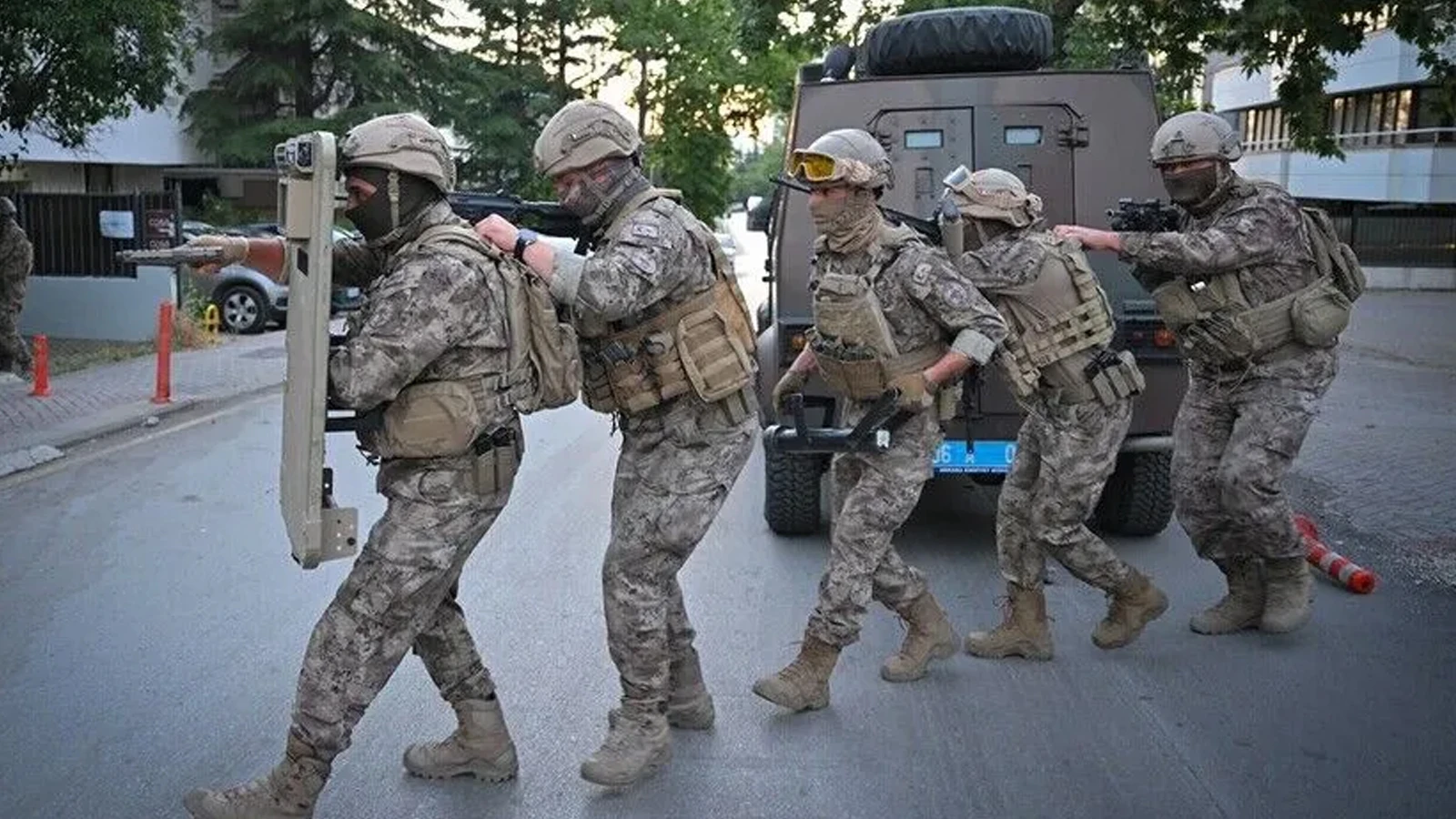 14 ilde siber suç operasyonu: 306 şüpheli yakalandı