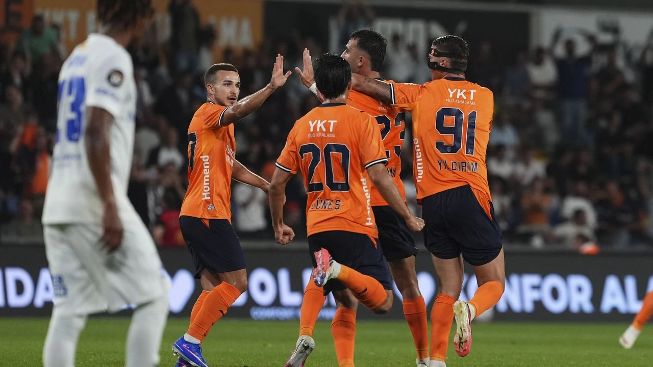 Başakşehir Avrupa'ya beraberlikle başladı!