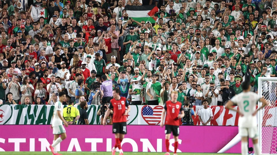 Dünya Kupası'nda İsrail görürken, Filistin ise tribünlerden büyük destek alıyor