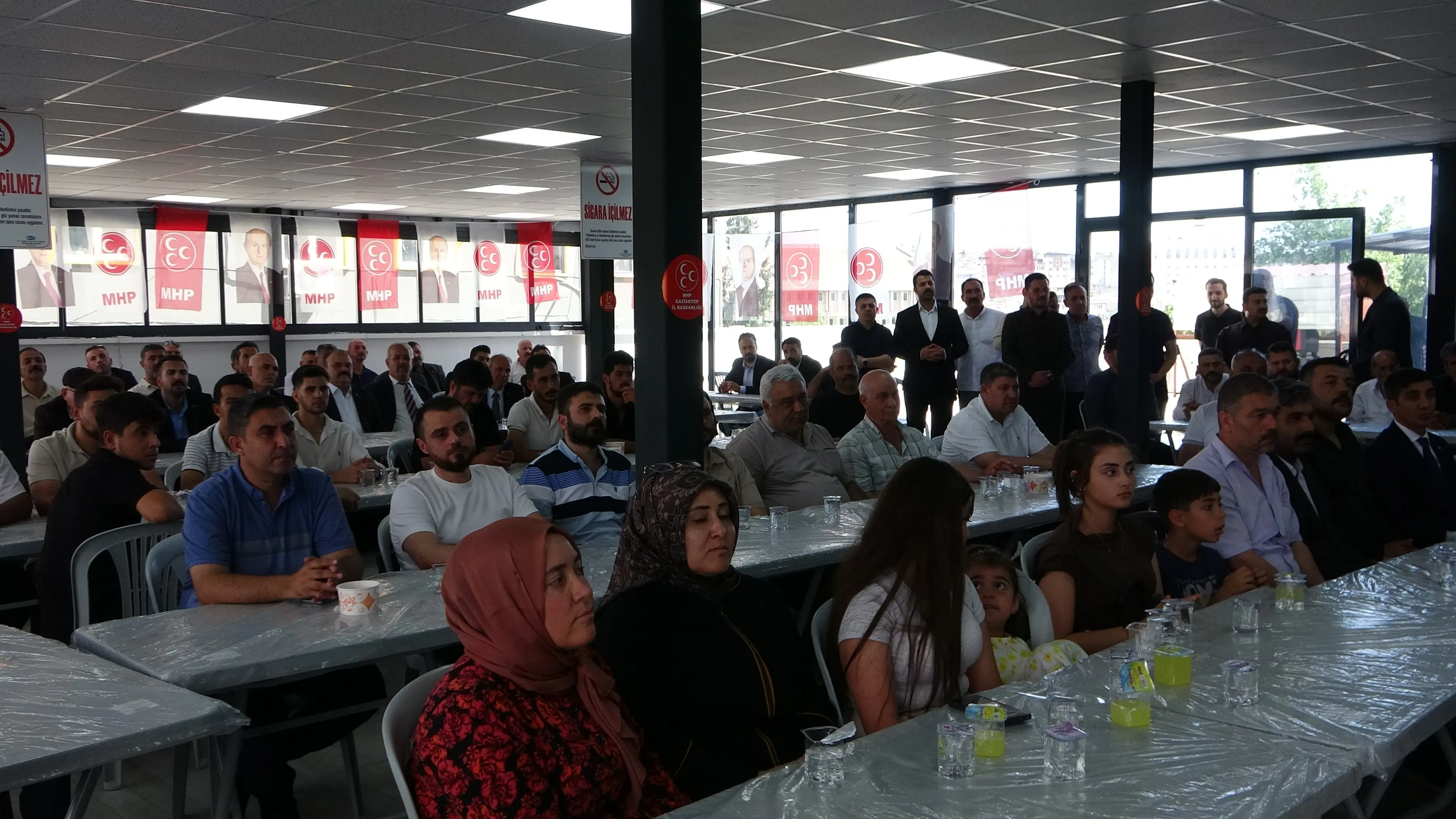 İstifa edip MHP'ye katıldılar