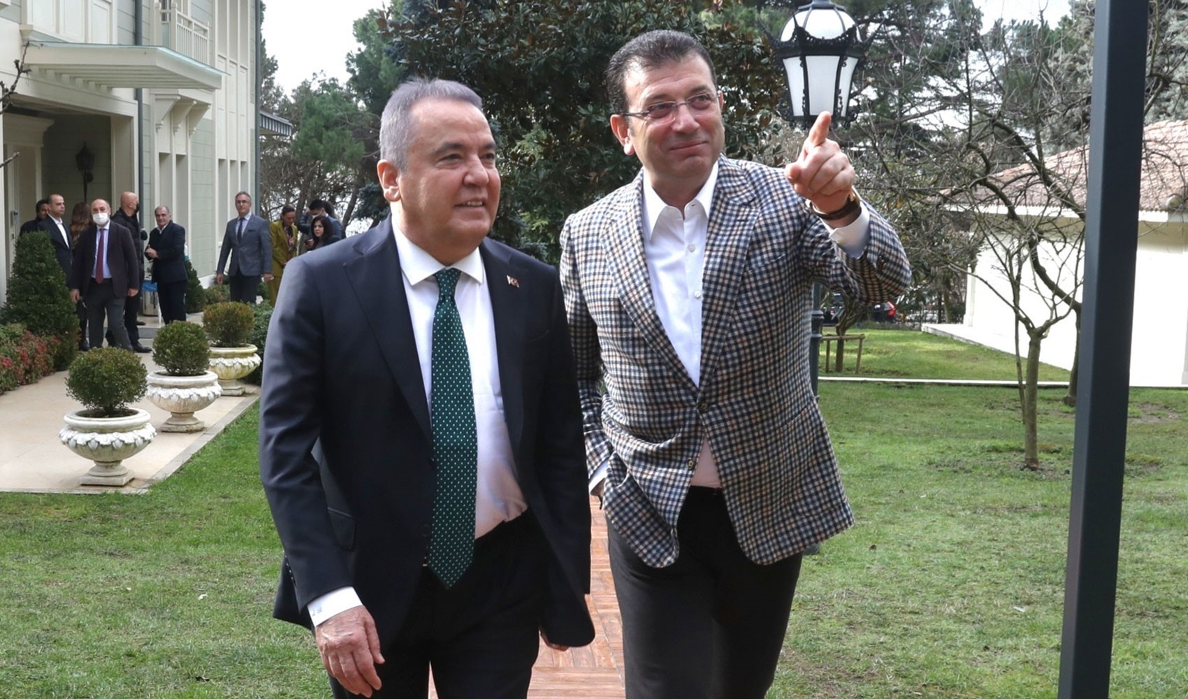 Muhittin Böcek'ten üçüncü ek ifade: 'İmamoğlu benden yaklaşık 15 milyon Euro civarı maddi kaynak desteği istedi'
