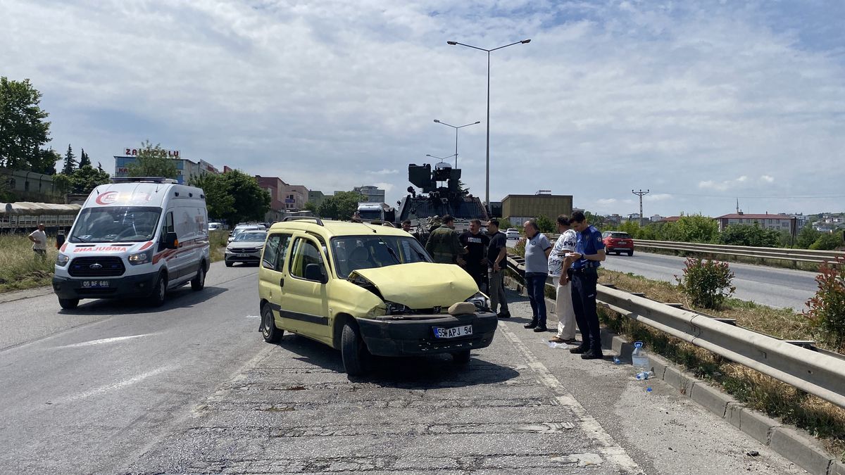 Samsun'da Zırhlı Araç ile Hafif Ticari Araç Çarpıştı: 1 Yaralı