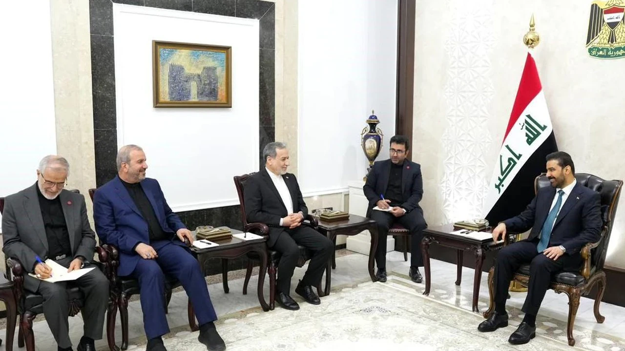 Arakçi, Bağdat'ta Irak Başbakanı ile görüştü