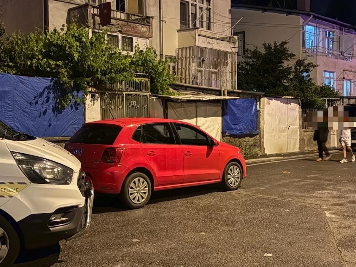 Kayseri'de husumetlilerin hedefi olan 2 katlı ev kurşunlandı