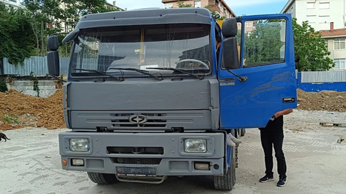 Boş arsaya kaçak toprak dökerken yakalanmıştı: Plakasız kamyona 287 bin TL
