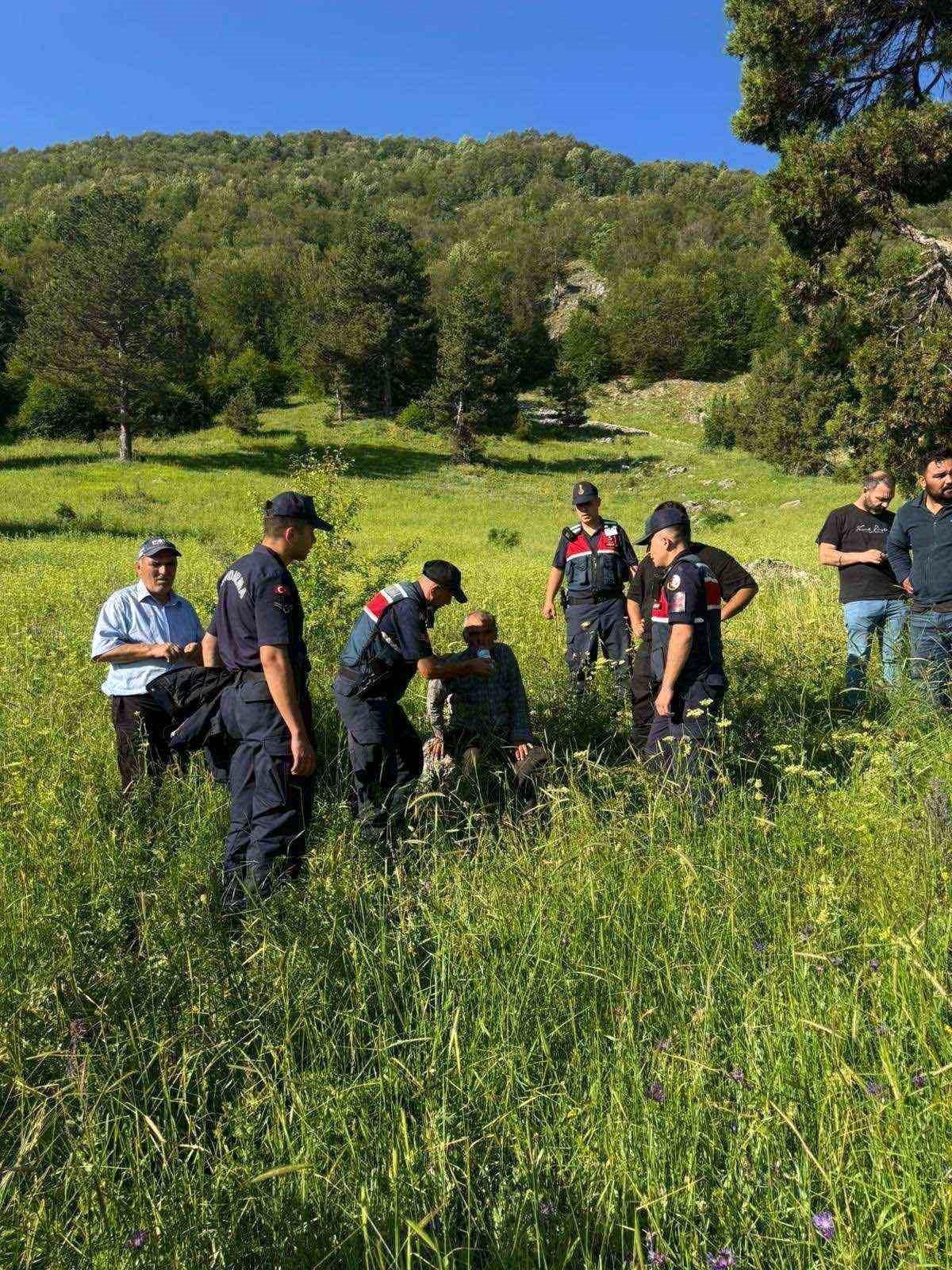 Kütahya'da kayıp yaşlı adam sağ olarak bulundu