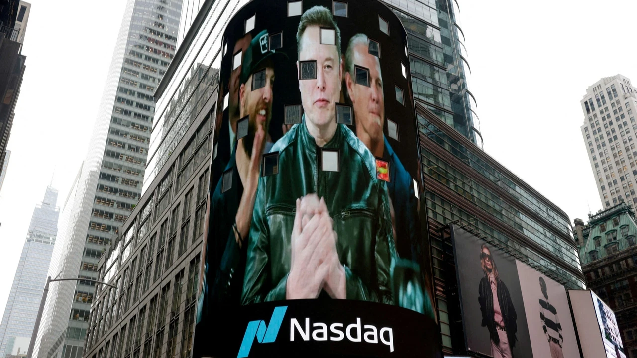 Musk'ın serveti tek günde 50 milyar dolar eridi: Nasdaq'taki ilk günde hisseler çöktü