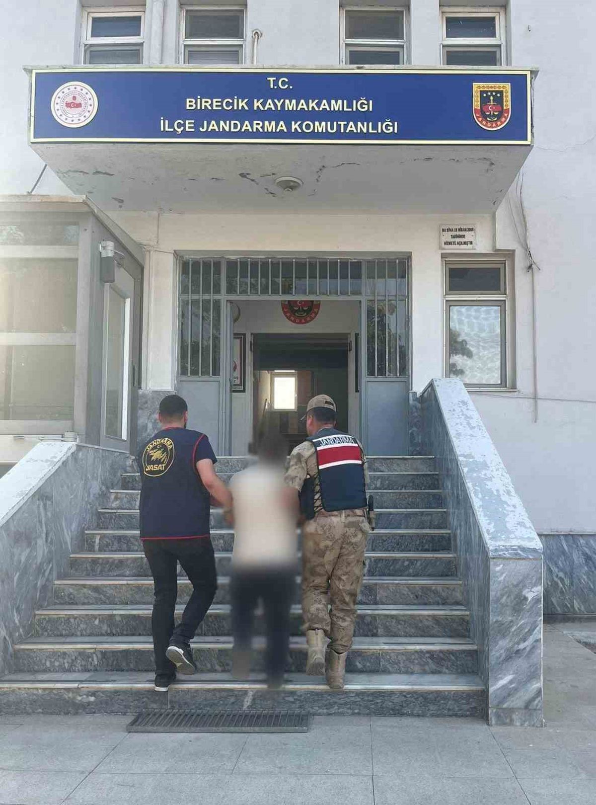 Şanlıurfa'da Hırsızlık Suçundan 6 Yıl 3 Ay Hapis Cezası Olan Firari Yakalandı