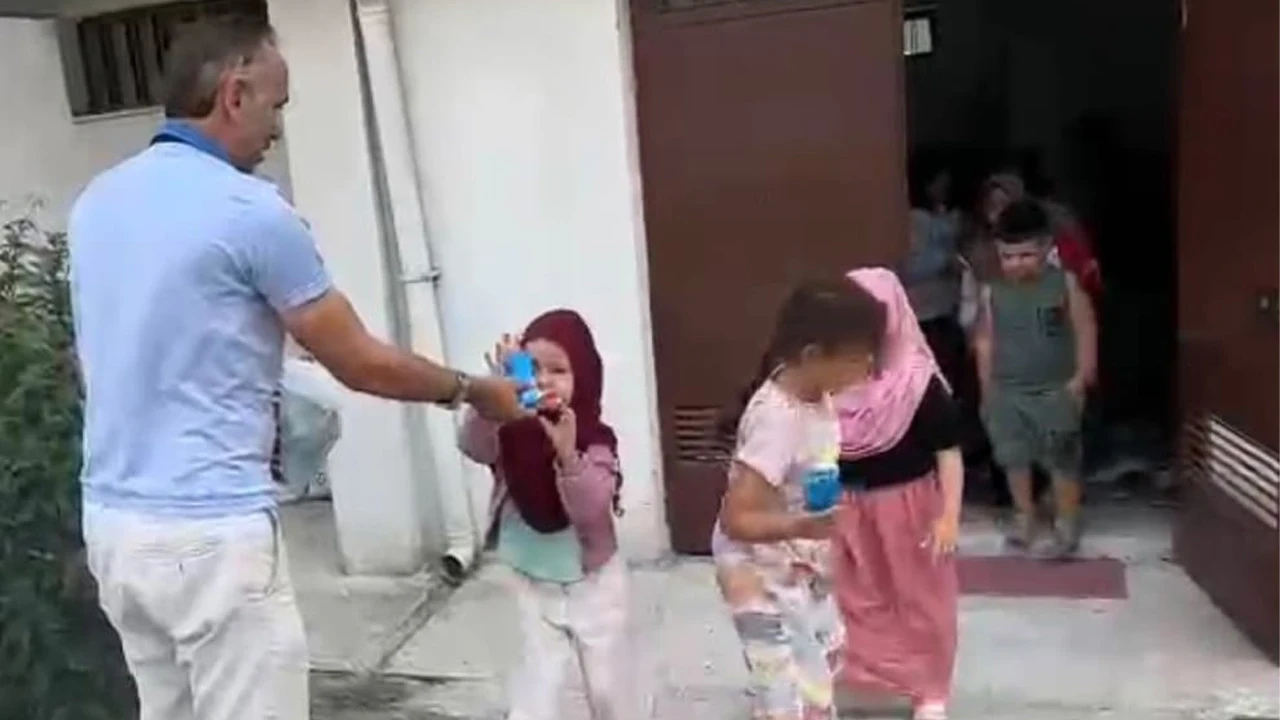 Özel öğrencisi için her gün yollara düşüyor