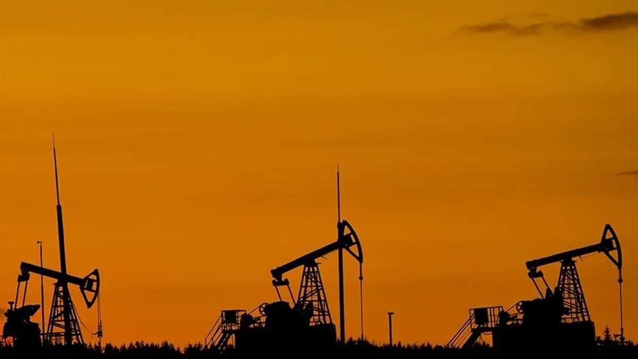 Petrolde savaş öncesine dönüş! Fiyatlar 75 doların altına indi