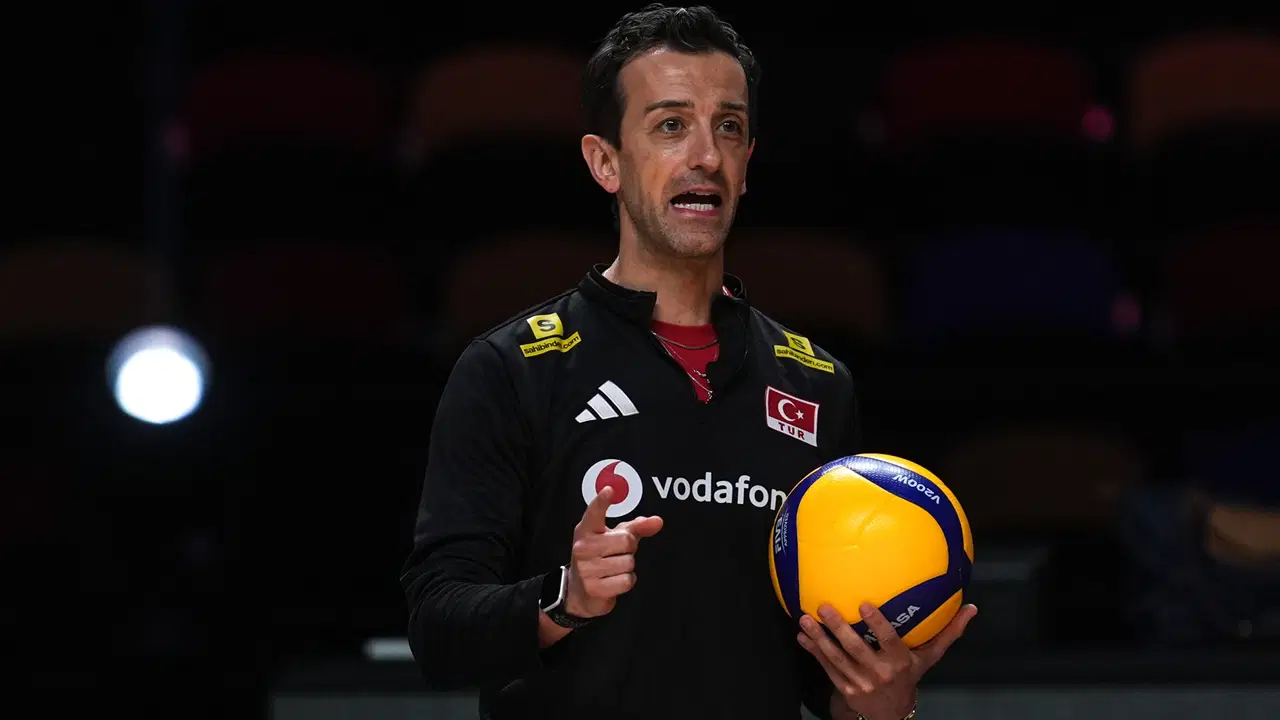 Daniele Santarelli'den FIVB Milletler Ligi açıklaması: 'Altın madalyayla dönmek istiyoruz'