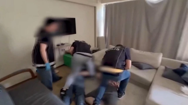 İstanbul'da uyuşturucu tacirlerine operasyon