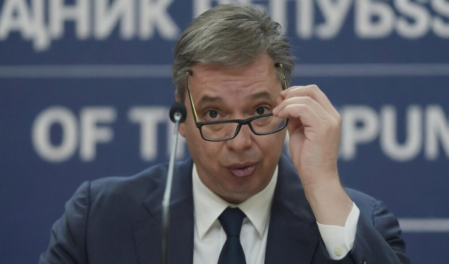 Sırbistan’da protestoların ardından Vucic’ten istifa ve erken seçim açıklaması