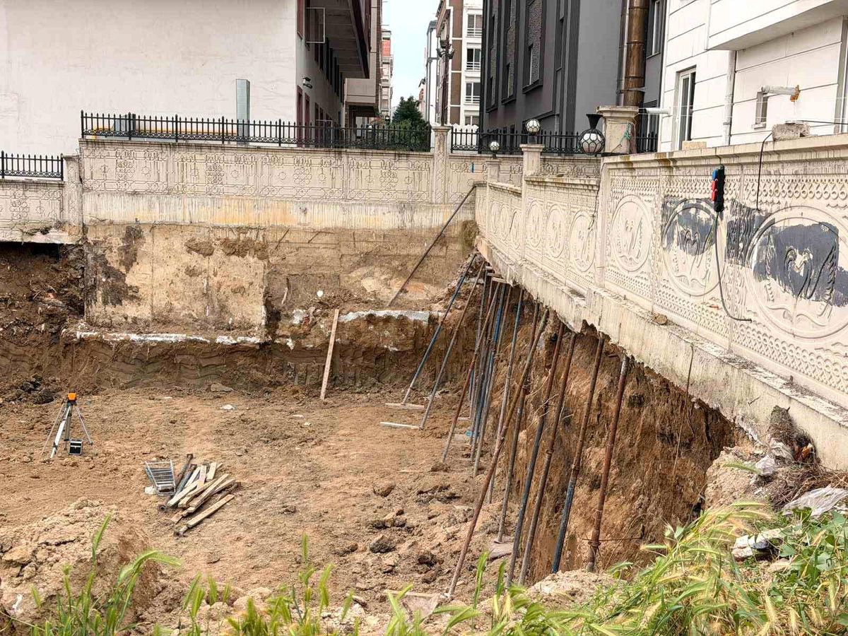 Afyonkarahisar'da görenleri hayrete düşüren güvenlik önlemi