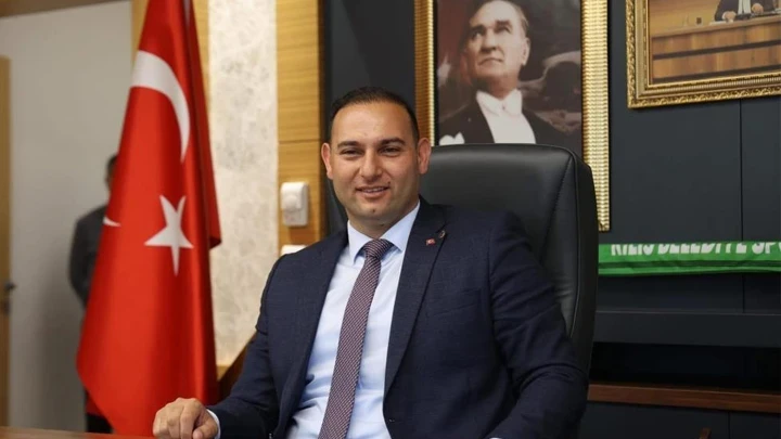 Kilis Belediye Başkanı Hakan Bilecen, CHP'den istifa etti