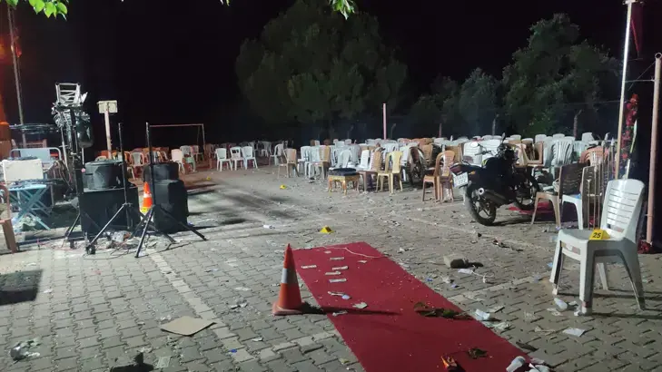 İzmir'de kına gecesi bir anda kana bulandı! 14 yaşındaki Ayaz hayatını kaybetti