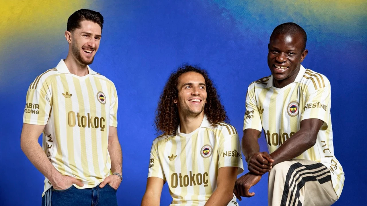 Fenerbahçe'den forma satışında rekor gelir: Yüzde 87 artış yaşandı
