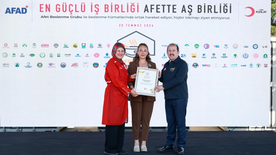 İzmir Büyükşehir "Afet Beslenme Akreditasyonu" aldı