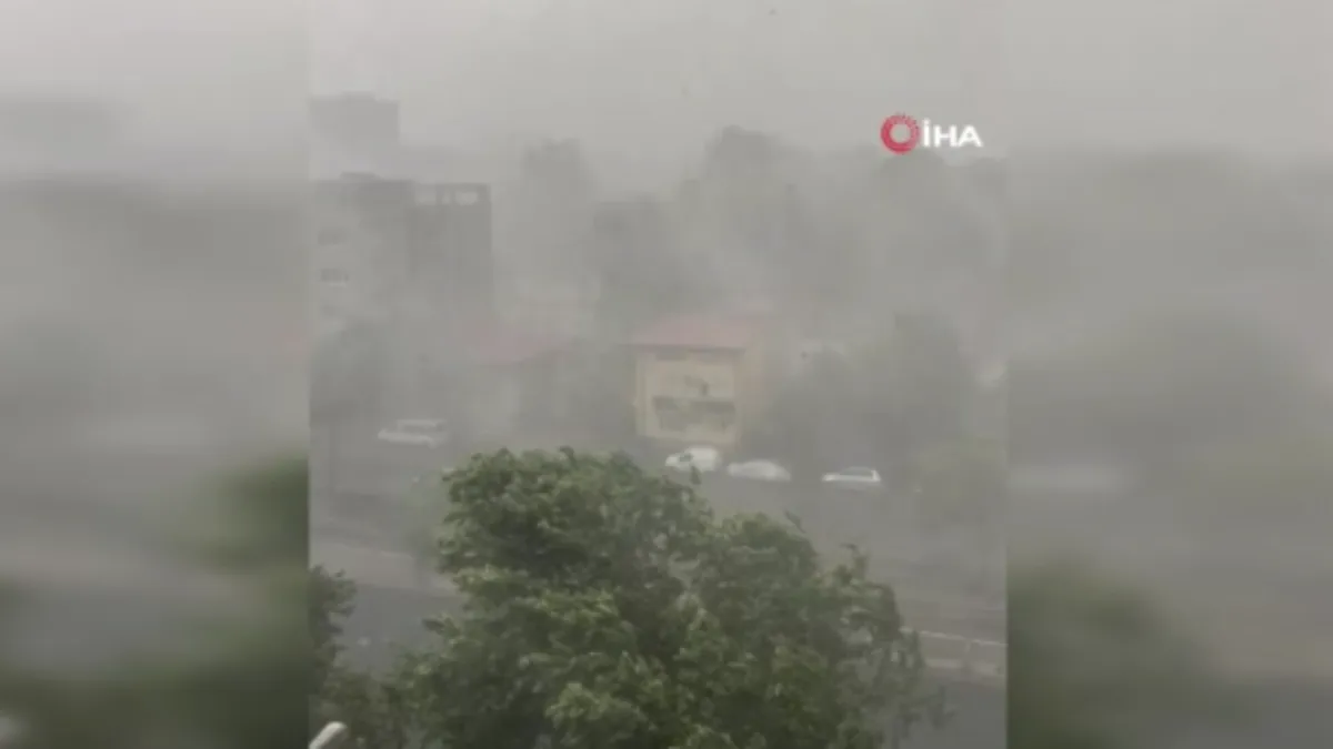 Romanya’da şiddetli fırtına: 1 ölü