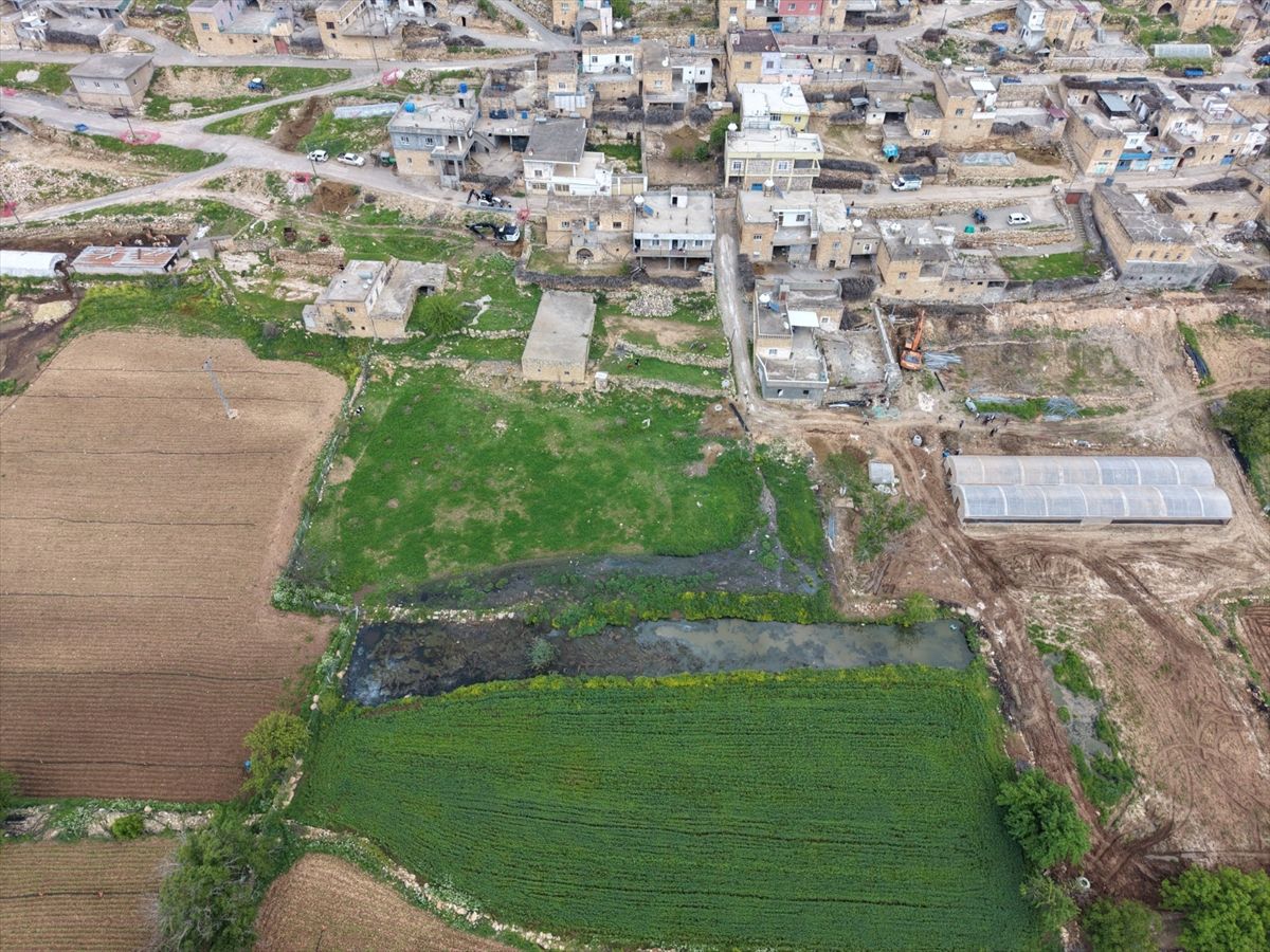 Midyat'ta bir mahallenin alt yapı sorunu giderildi