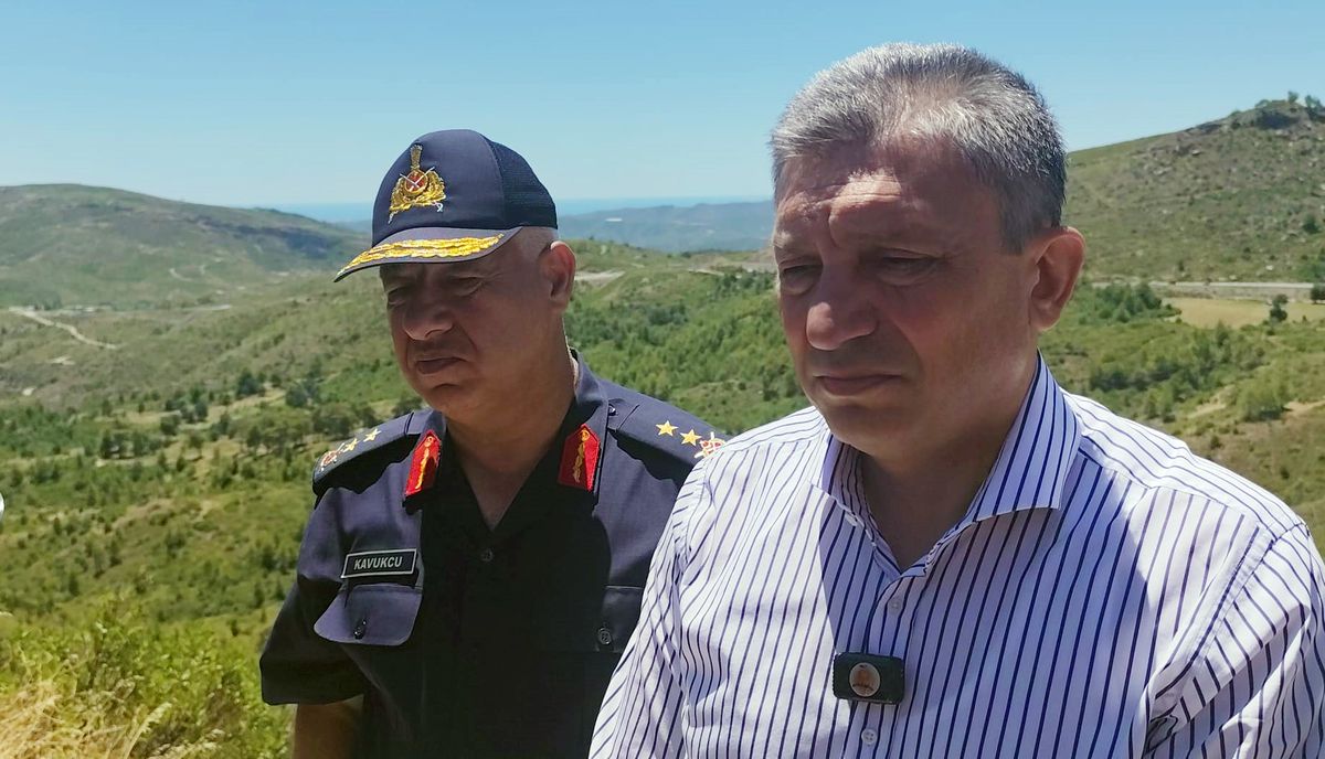 Antalya'da kamyonet, uçuruma yuvarlandı; aynı aileden 5 kişi öldü, 2 yaralı