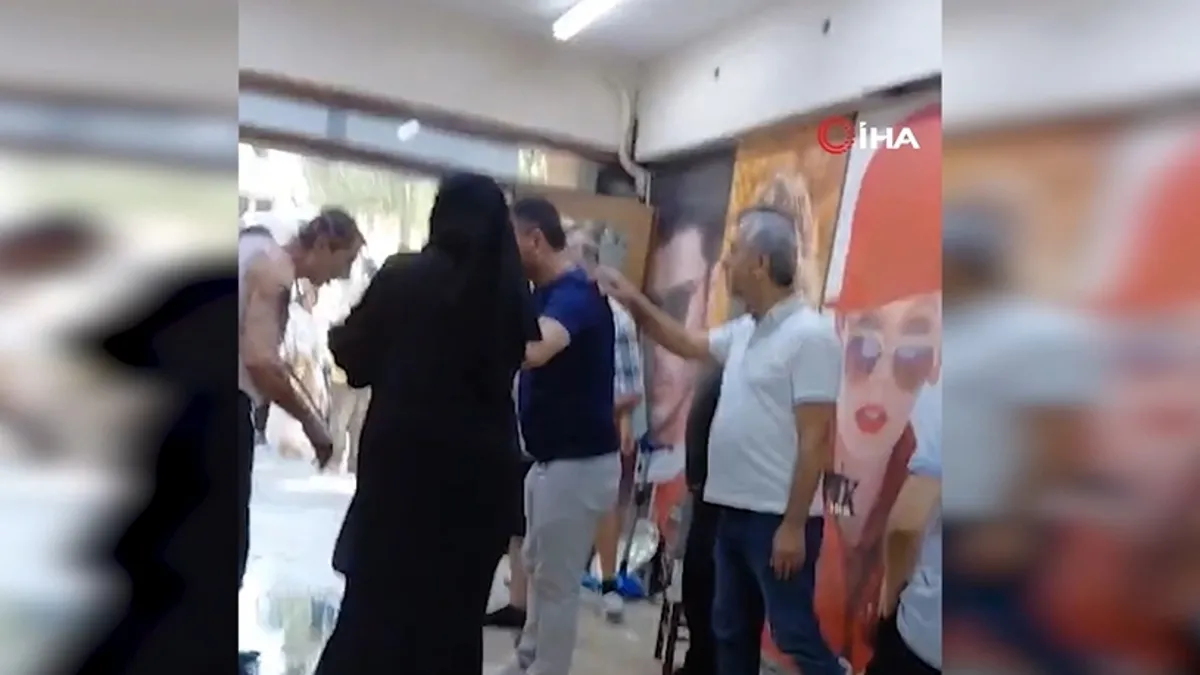 Bursa'da lavaboyu açmak için dökülen kimyasal madde patladı: 2 yaralı