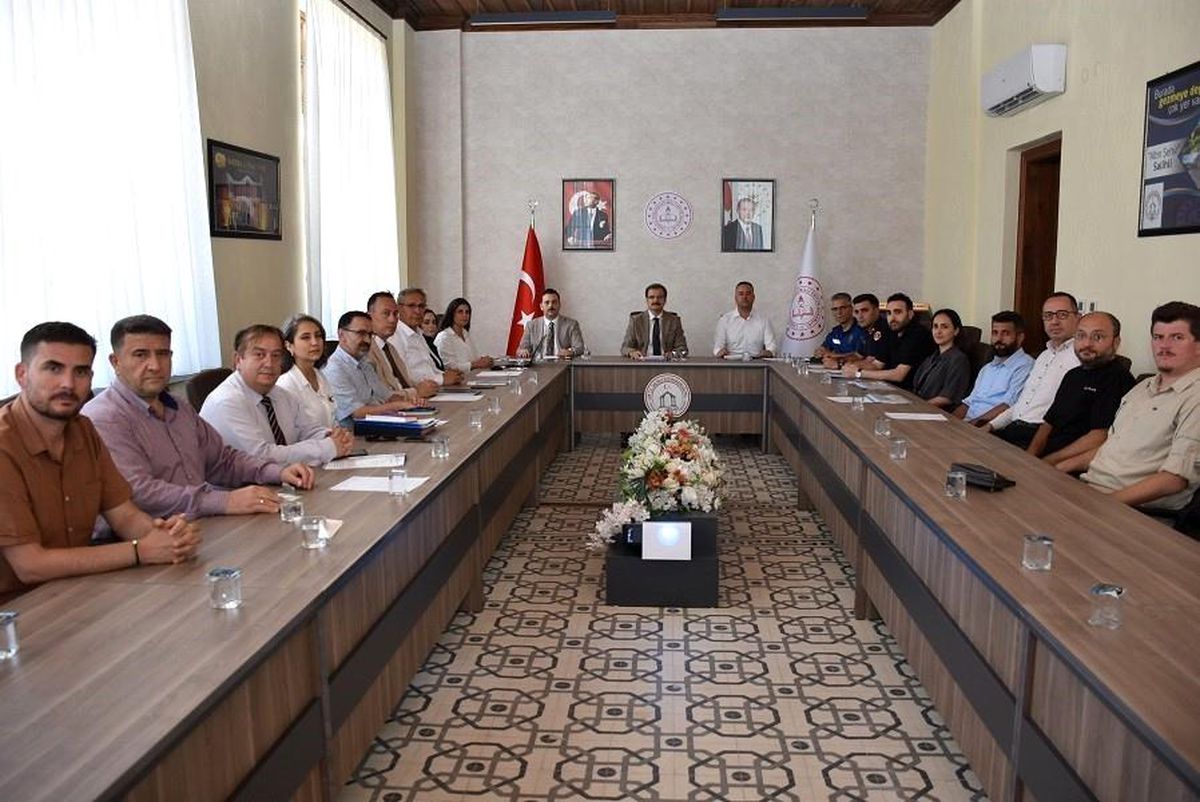Salihli'de bağımlılıkla mücadele bir kez daha masaya yatırıldı