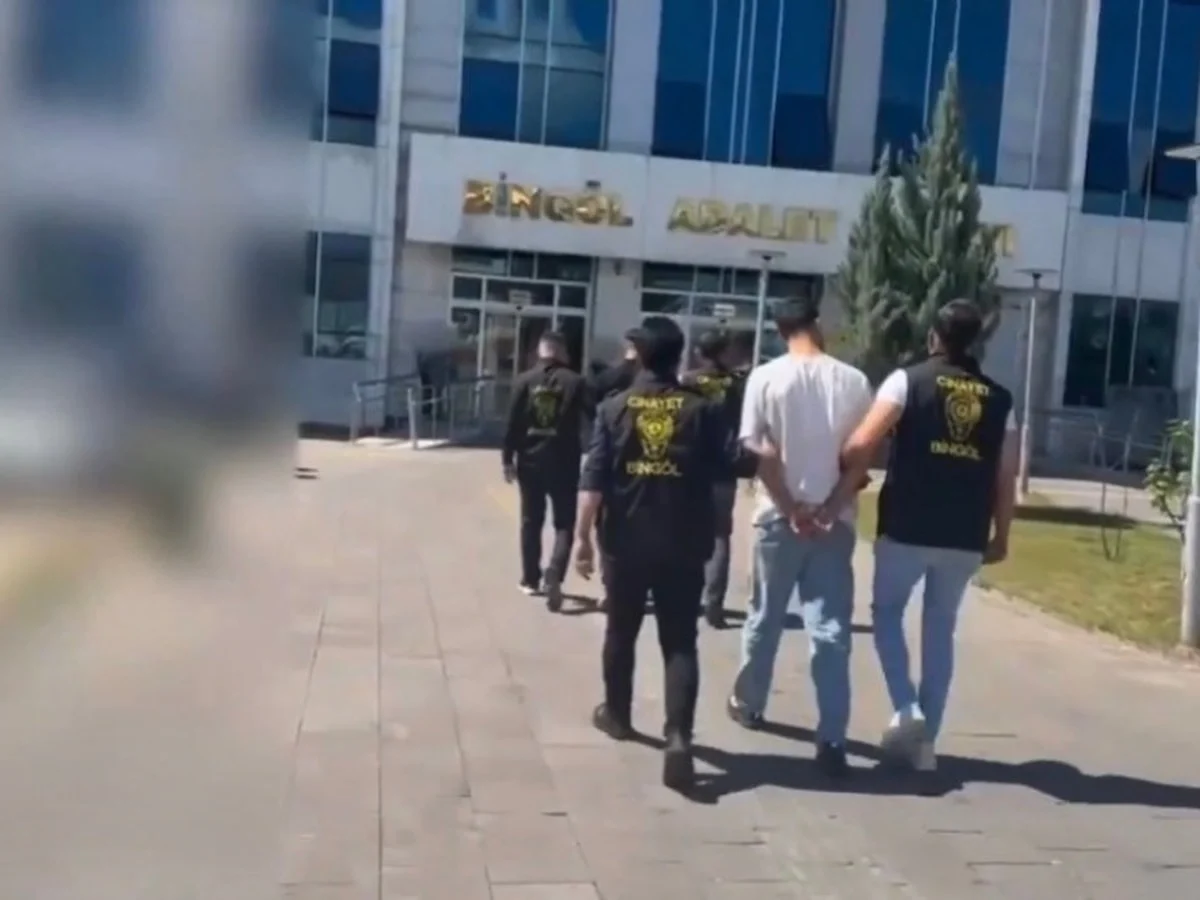 Bingöl’de çeşitli suçlardan aranan 2 kişi yakalandı