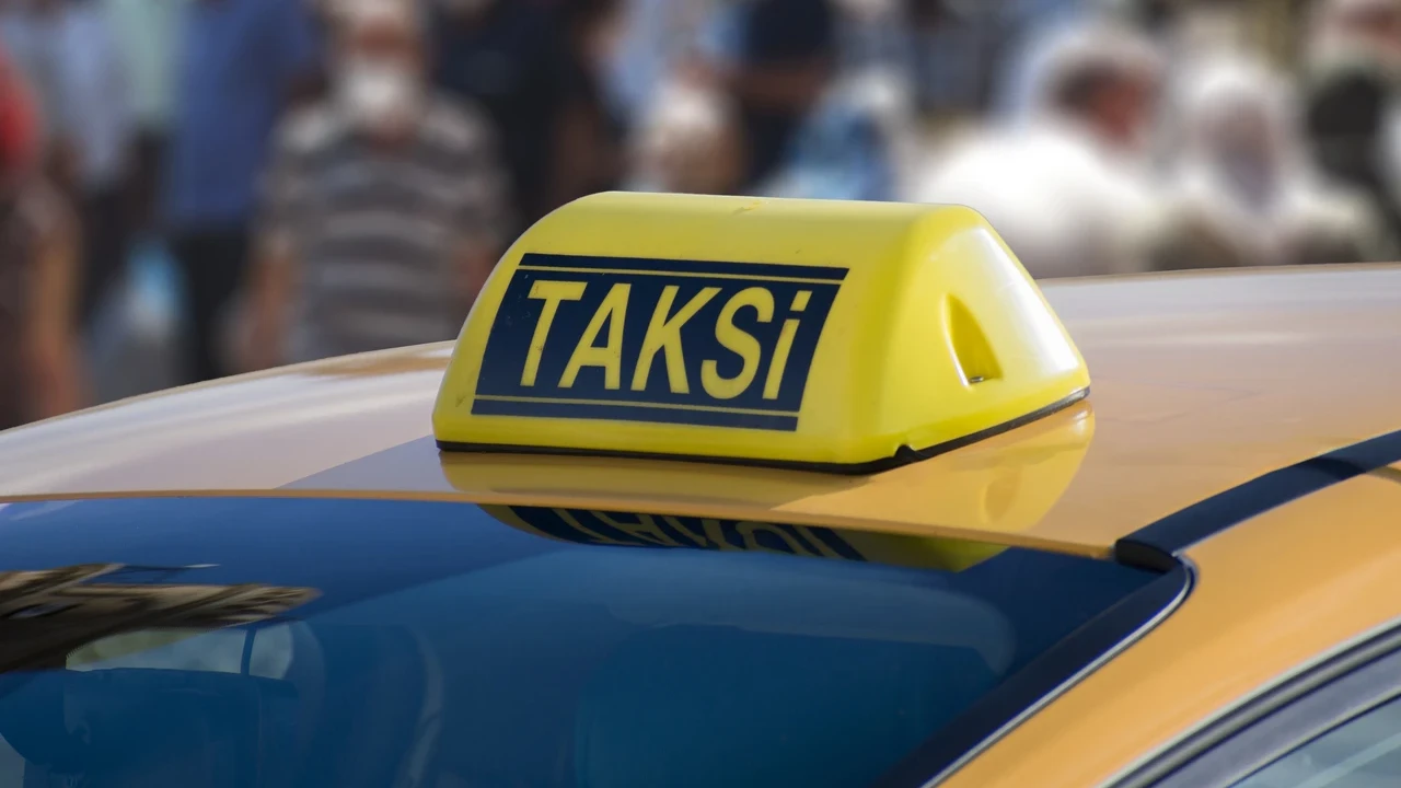 İstanbul'da taksi şikayetlerine karşı yeni dönem: "Sarı Hat" devrede