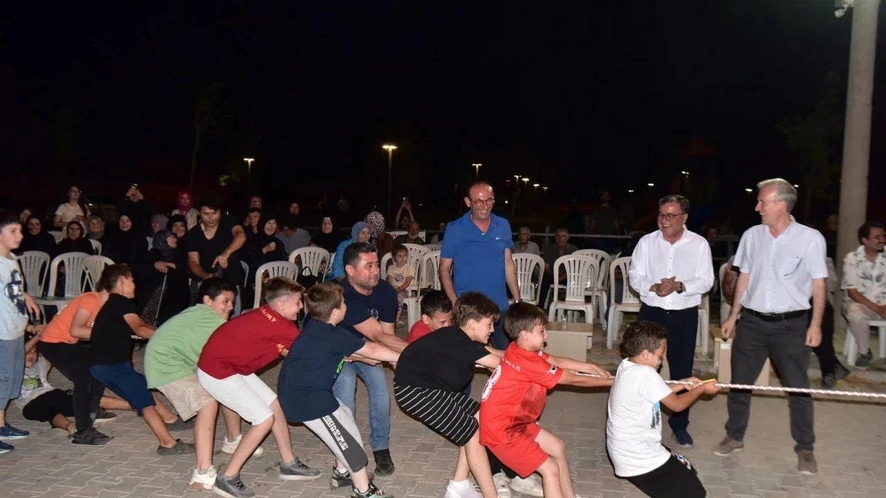 Altıeylül'ün Kırsalda Yaz Akşamları etkinlikleri mahallelere renk katıyor