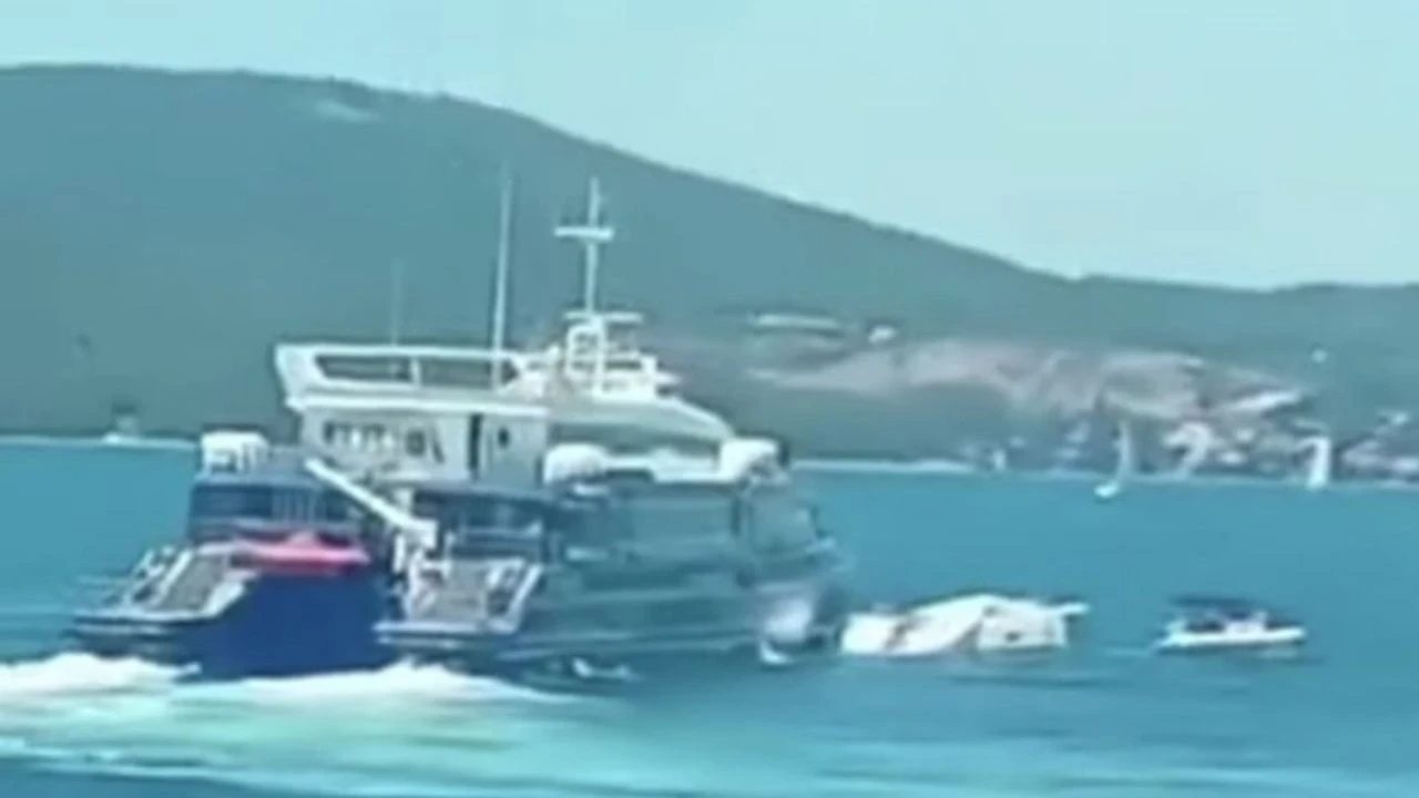 Yolcu gemisi ve yelkenli çarpıştı: Ölü ve kayıplar var