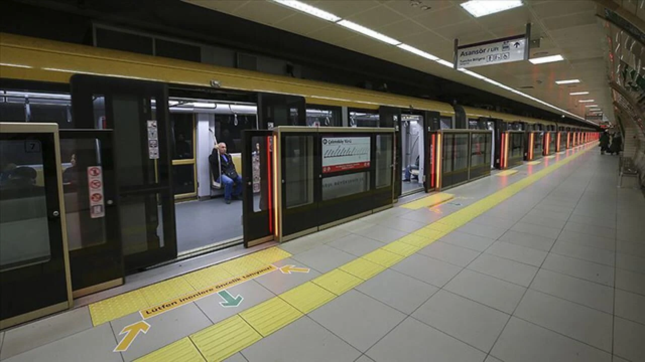 M12 Göztepe-Ataşehir-Ümraniye metro hattında test sürüşleri başladı: İBB yıl sonunu işaret etti