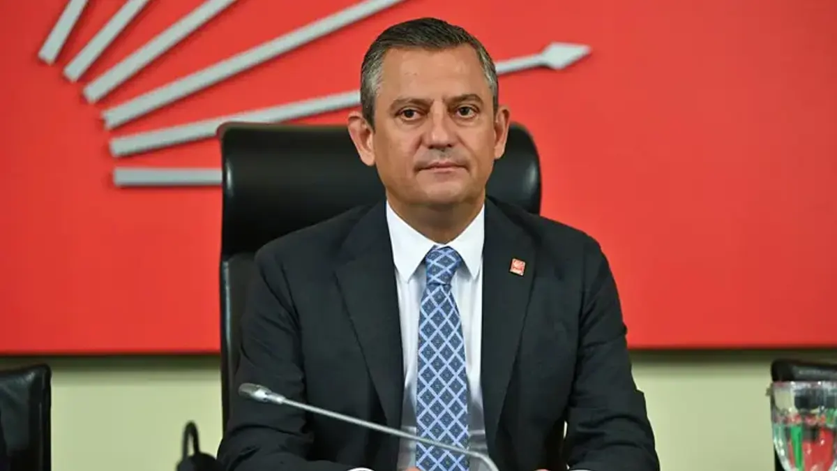 Özgür Özel CHP'den istifa etti