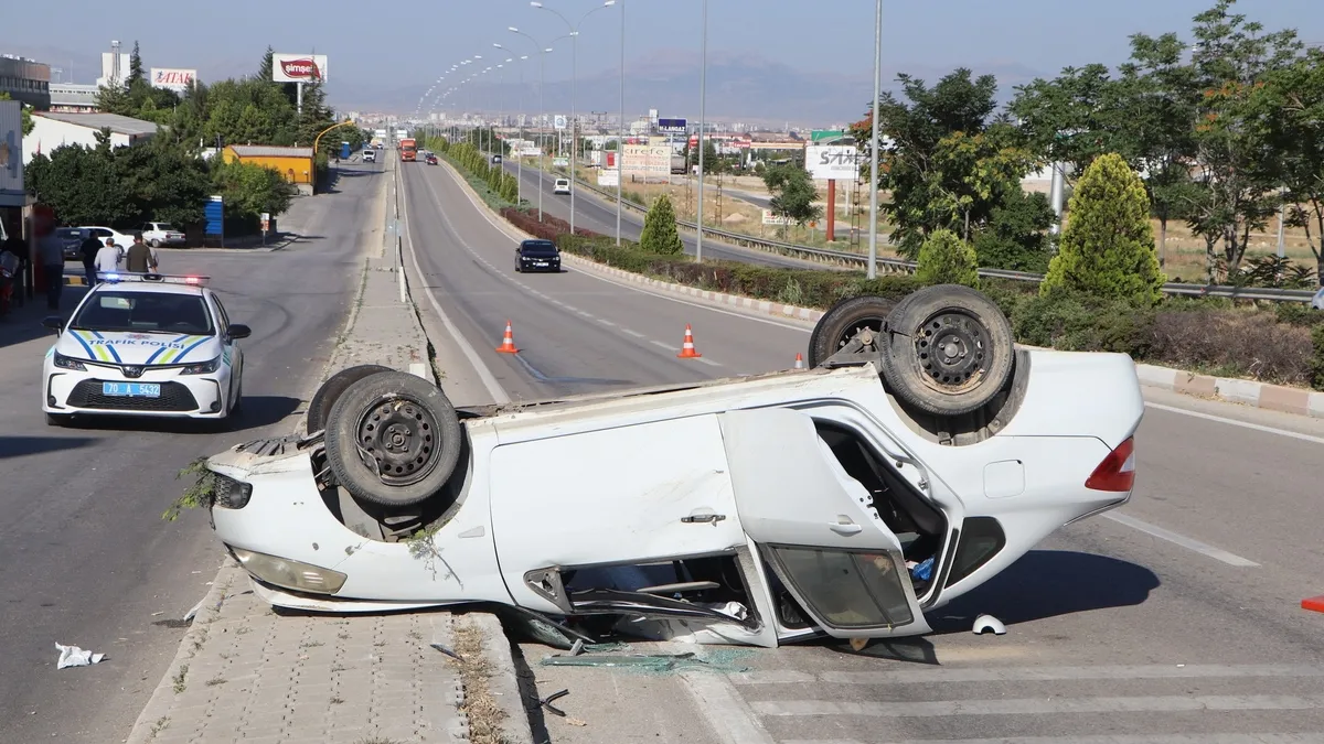 Karaman'da feci kaza: Otomobil takla attı! 5 yaralı