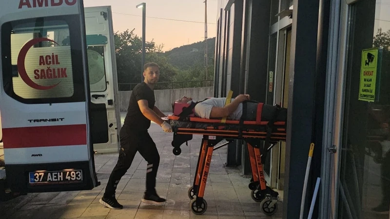Kastamonu’da motosiklet yayaya çarptı: Sürücü yaralandı