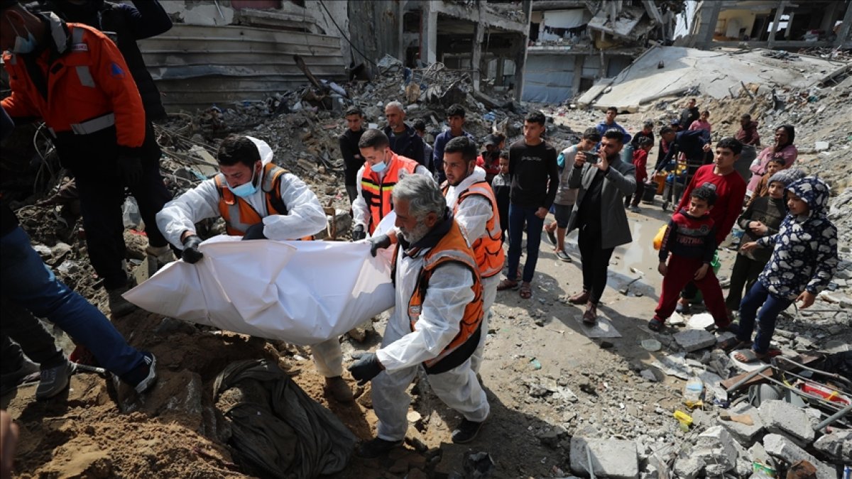 Gazze'de can kaybı 72 bin 956'ya ulaştı