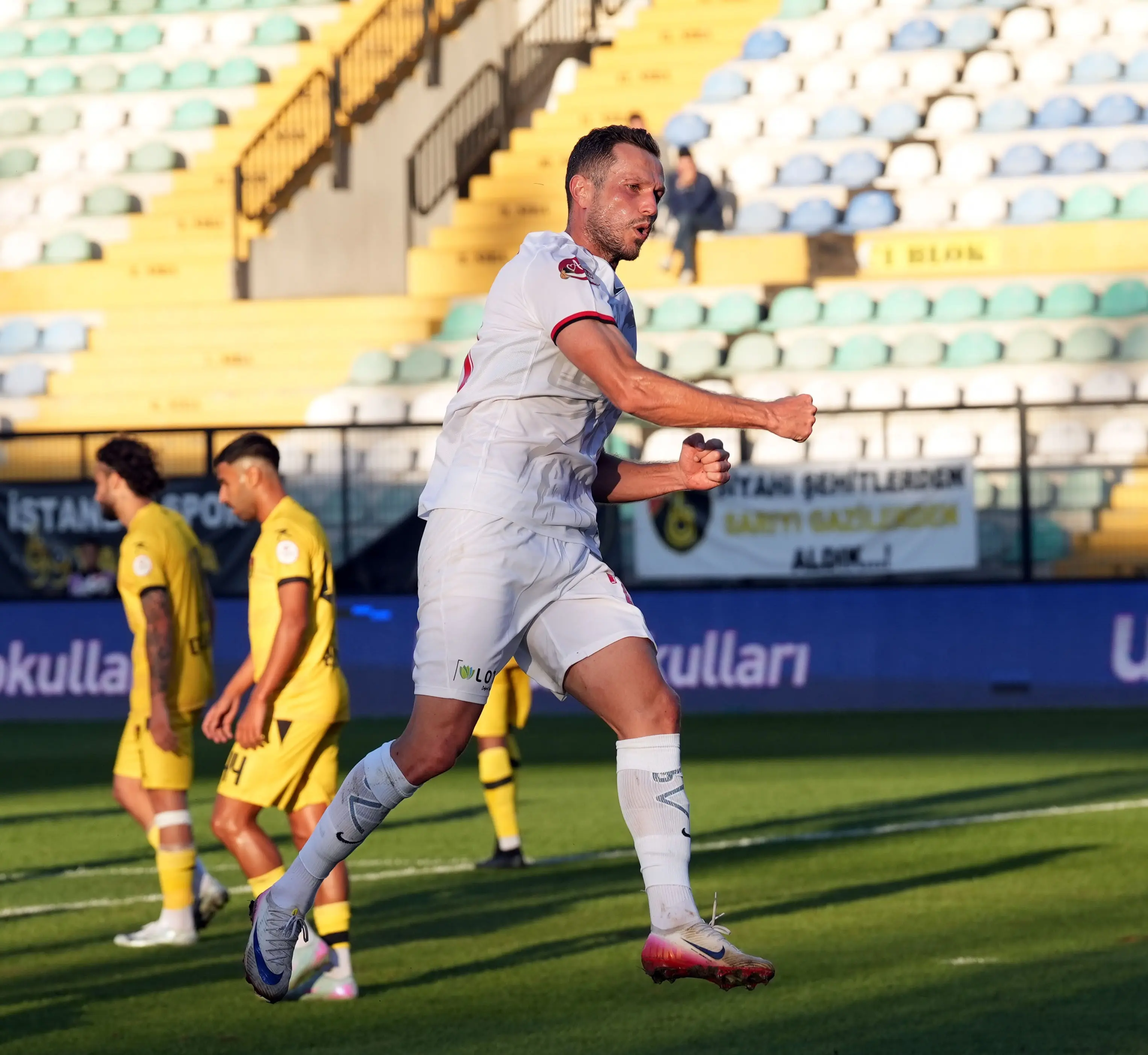 Aliağa FK, Oğuz Gürbulak transferinde sona doğru