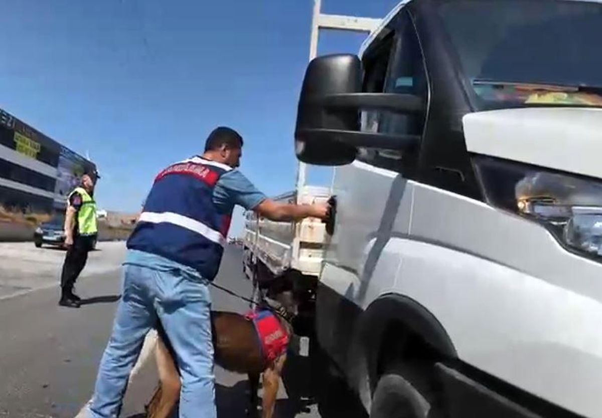Tekirdağ'da dar sokaklarda huzur uygulaması: Bin 338 kişi sorgulandı