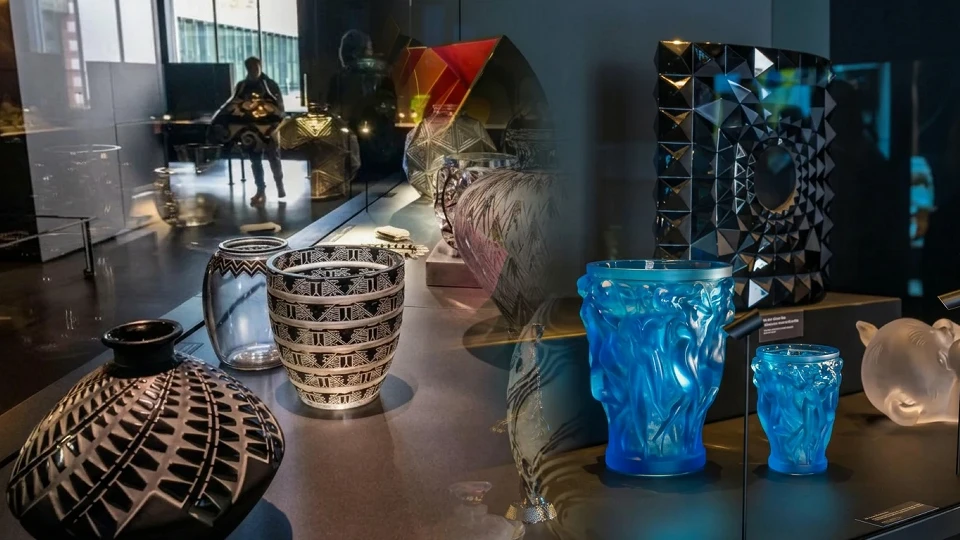 Fransa'da tarihi vurgun: Lalique Müzesi'nden 4 milyon euroluk kristal mücevher çalındı