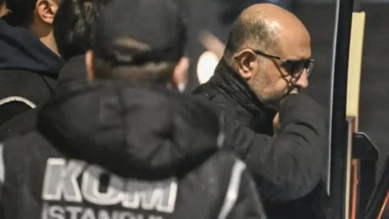 Aziz İhsan Aktaş Davası'nda karar duruşması devam ediyor... Avcılar Belediye Başkanı Çaykara'nın avukatları konuştu: 'Bir belediye başkanı, delillerle desteklenmeyen beyanlarla 14 aydır hapis yatıyor'