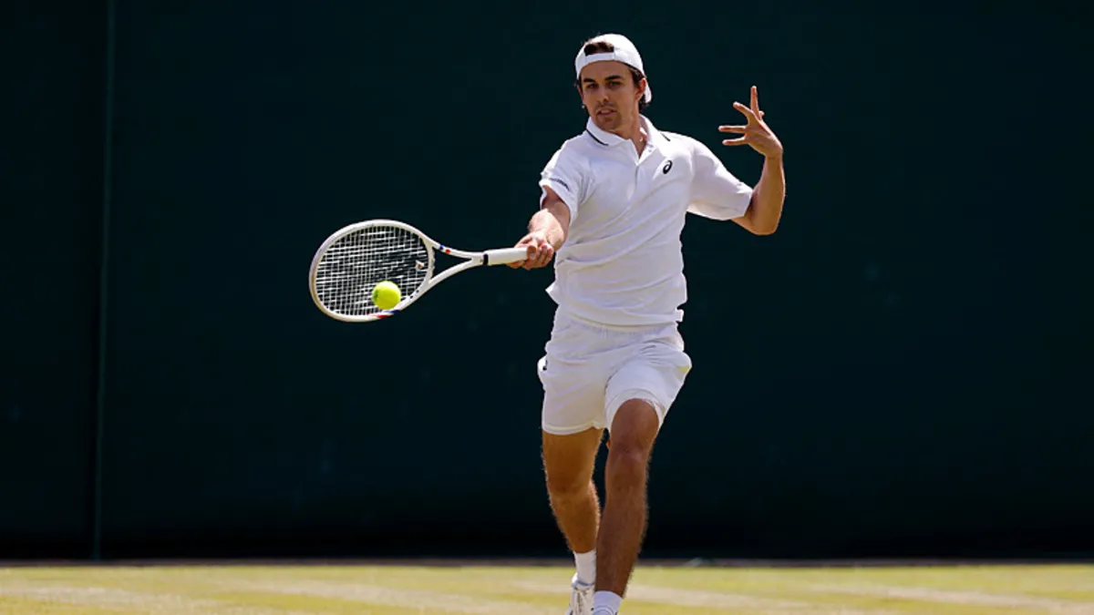 Wimbledon'da Elena Rybakina elenirken Alex de Minaur son 16'da!