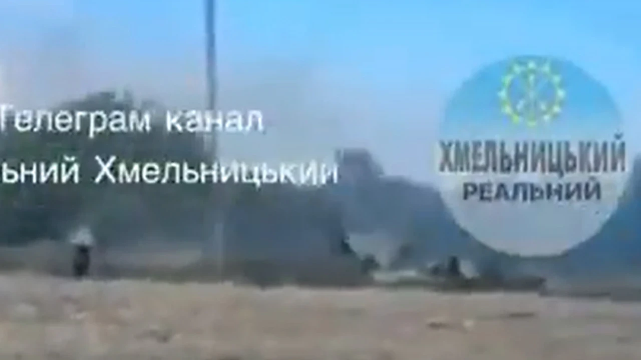 Ukrayna'ya ait bombardıman uçağı düştü